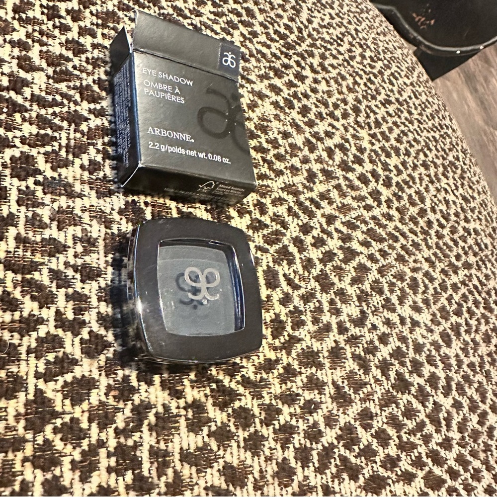 Arbonne Eye Shadow Midnight NWT